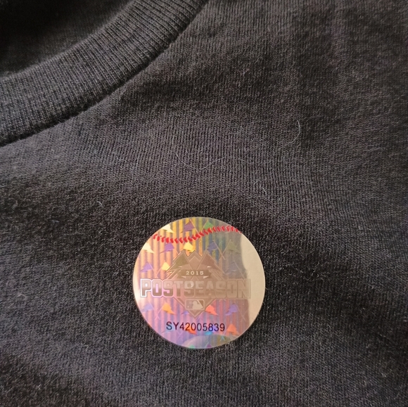 MLB Pittsburgh Pirates post season T-shirt size M NEW - Picture 2 of 3